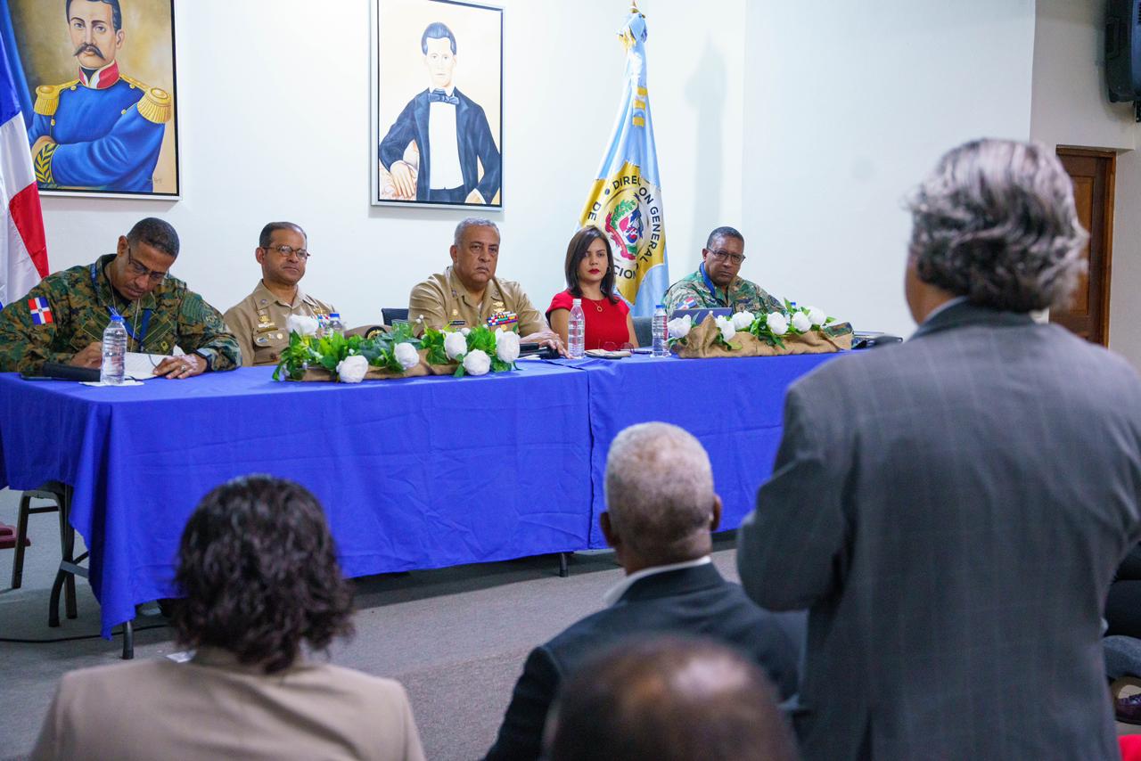 Meeting with international organizations in the Juan Pablo Duarte room with the general director and other authorities of our institution.