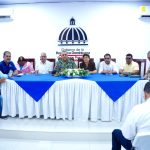 Commission headed by the provincial governor, Severina Gil Carreras, and the general director of Migration (DGM), Vice Admiral Luis Rafael Lee Ballester (ARD) among other authorities sitting at a table in the province of Dajabón